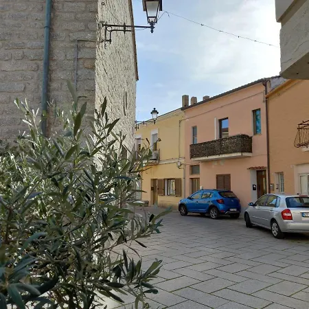 Casetta Sulla Piazza Vakantiehuis *